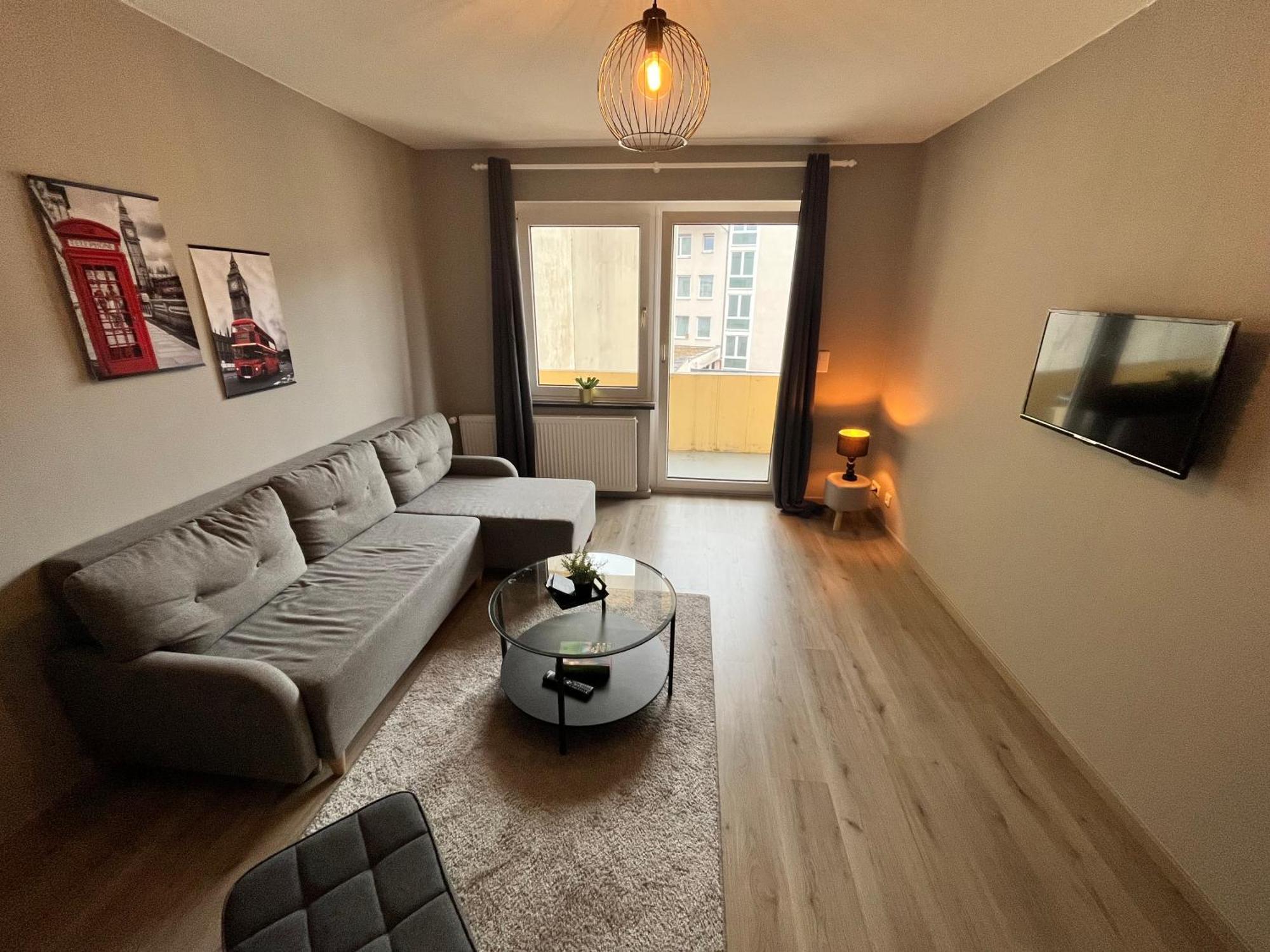 10h 75qm Wi-fi Free Parking Apartment