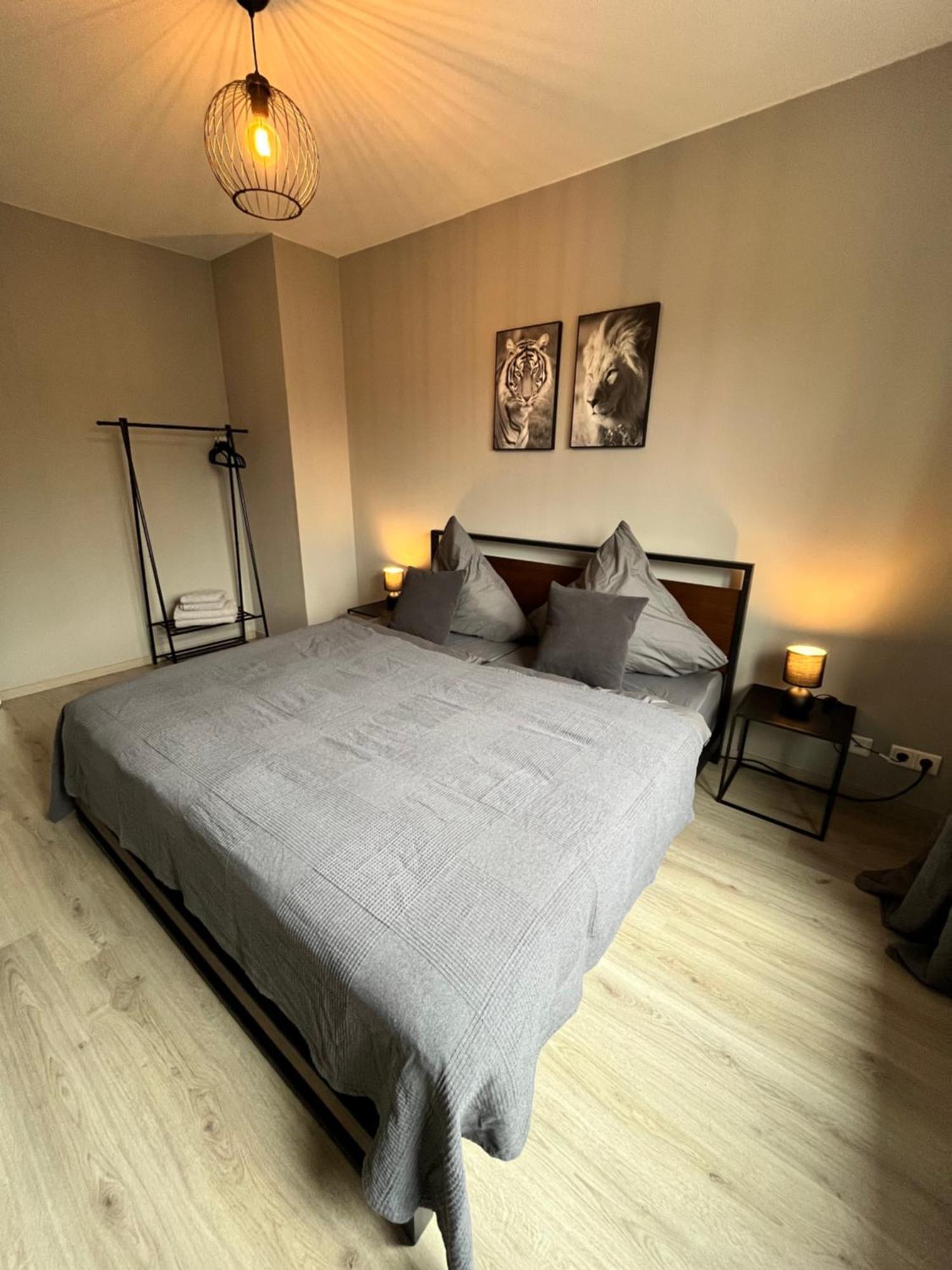 10h 75qm Wi-fi Free Parking *