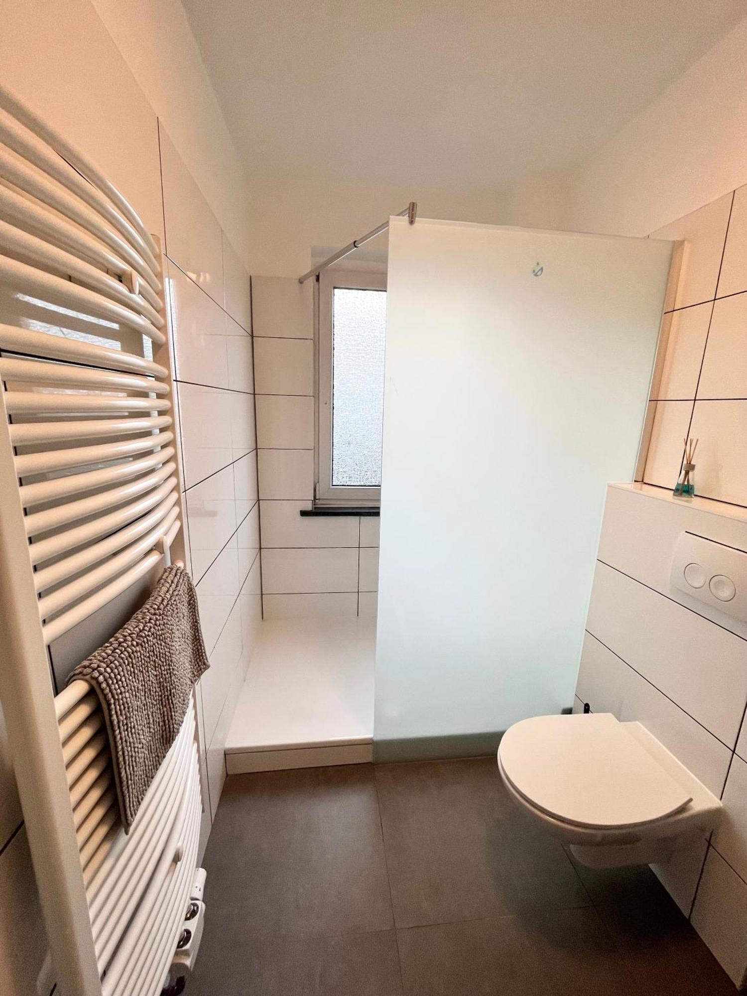 10h 75qm Wi-fi Free Parking Appartement Dortmund
